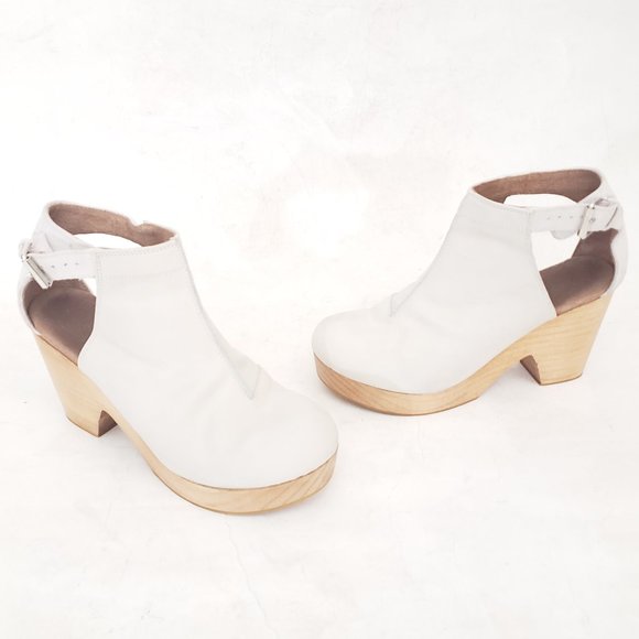 Free People Shoes - ❤ Free People Amber Orchard Platform Clogs Size 40